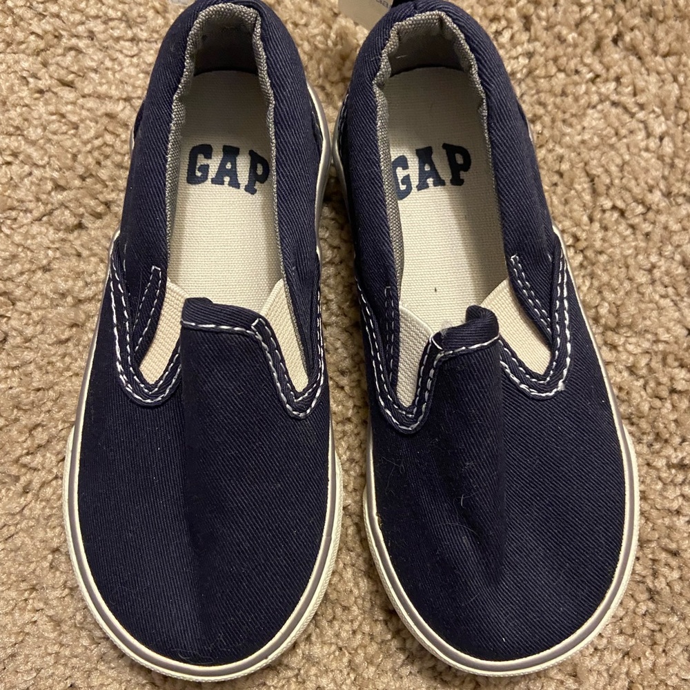 Toddler boy size 7 shoes